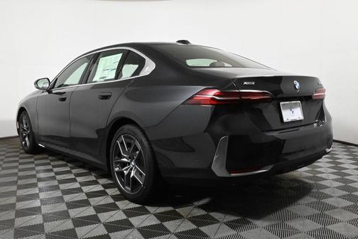 2026 BMW 530 i xDrive