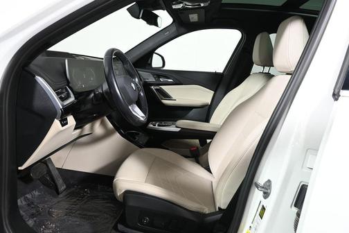 Alpine White 2023 BMW X1 xDrive28i