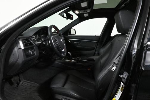 2018 BMW 330 i xDrive