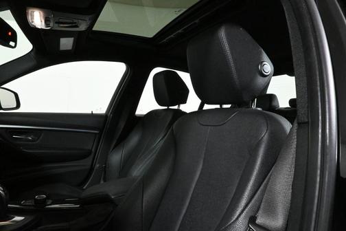2018 BMW 330 i xDrive