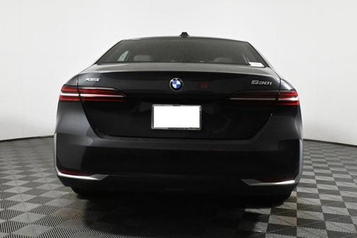 2025 BMW 530 i xDrive