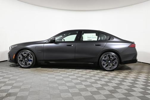 2026 BMW 550e xDrive