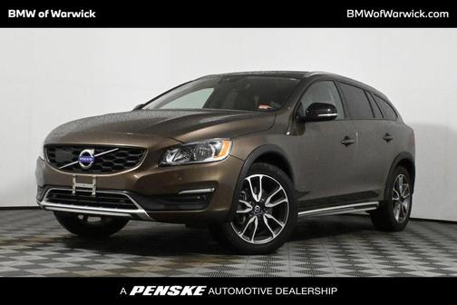 2018 Volvo V60 Cross Country T5