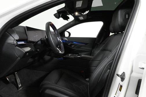 2024 BMW i5 M60