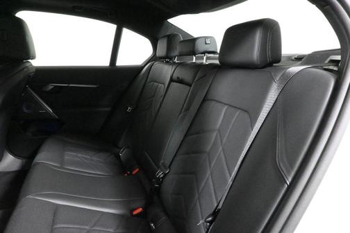 2024 BMW i5 M60