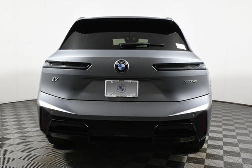 2026 BMW iX xDrive45