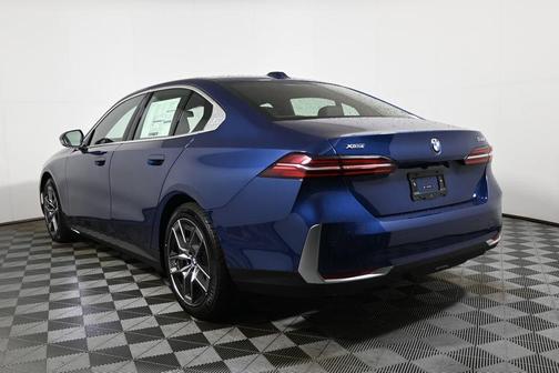 2026 BMW 530 i xDrive