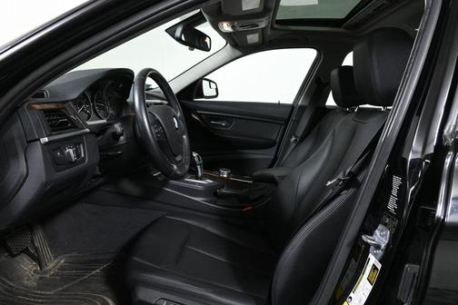 Jet Black 2014 BMW 320 i xDrive