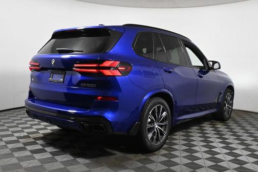 2025 BMW X5 M60i