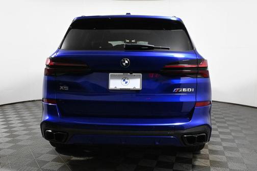 2025 BMW X5 M60i