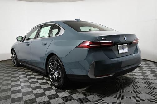 2026 BMW 530 i xDrive