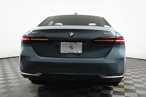 2026 BMW 530 i xDrive