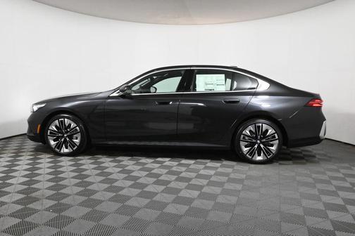 2026 BMW 530 i xDrive