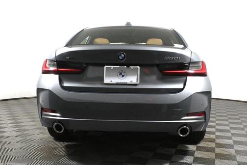 2025 BMW 330 i xDrive