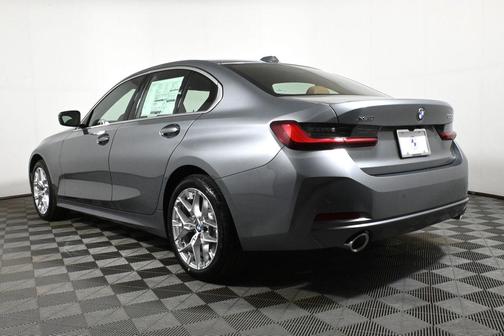 2025 BMW 330 i xDrive