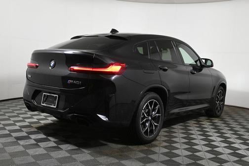 2024 BMW X4 M40i