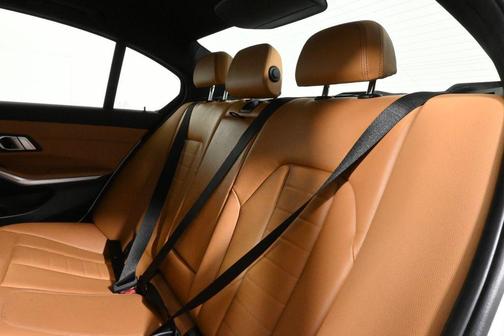 2021 BMW 330 i xDrive