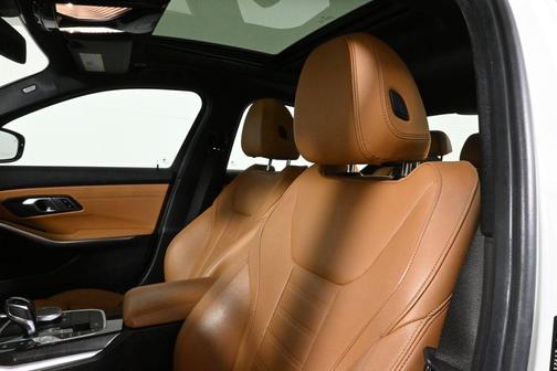 2021 BMW 330 i xDrive