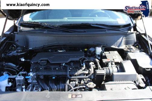 Aurora Black Pearl 2027 Kia Seltos LX