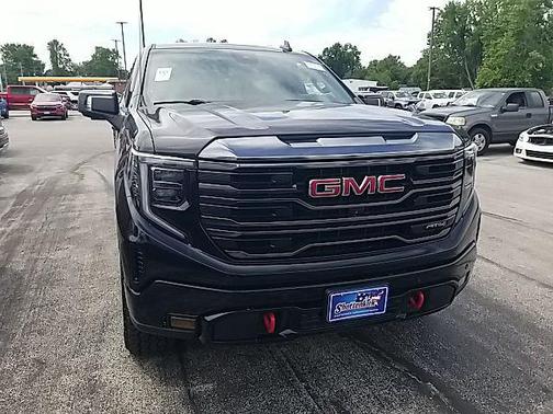Onyx Black 2023 GMC Sierra 1500 AT4