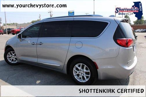 2020 Chrysler Pacifica Touring L