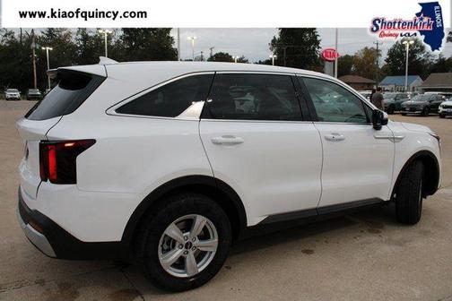 Glacial White Pearl 2026 Kia Sorento LX