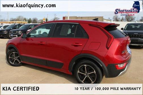 2023 Kia Niro LX