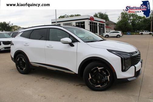 White Pearl 2026 Kia Sportage EX