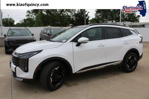 White Pearl 2026 Kia Sportage EX