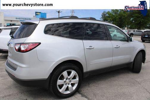Silver Ice Metallic 2016 Chevrolet Traverse 1LT