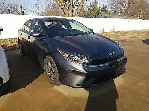 2023 Kia Forte LXS