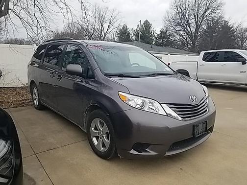 2015 Toyota Sienna LE