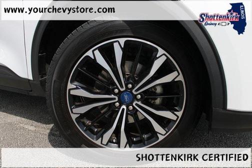 2021 Ford Escape SE
