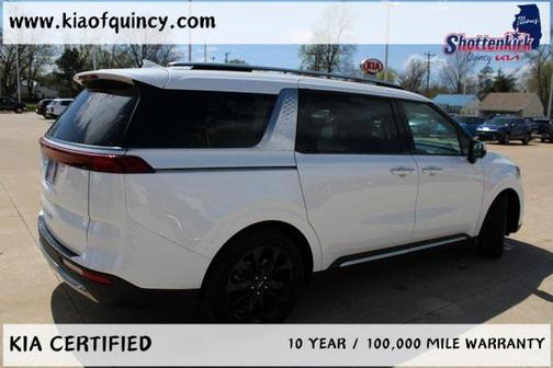 2023 Kia Carnival SX