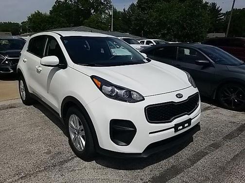 Clear White 2017 Kia Sportage LX