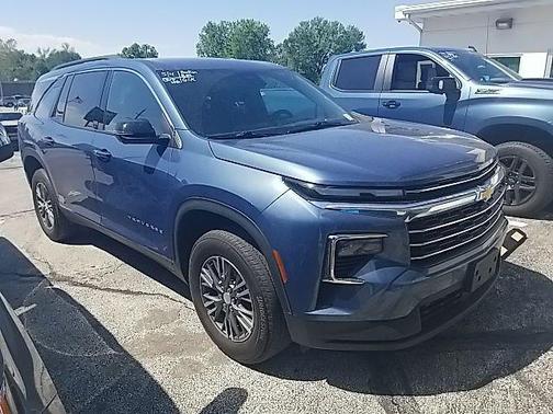Lakeshore Blue Metallic 2025 Chevrolet Traverse LT