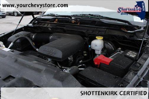 2024 RAM 1500 Classic Warlock Crew Cab 4x4 5'7' Box