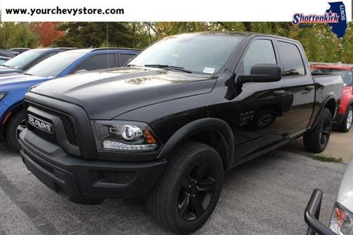 2024 RAM 1500 Classic Warlock Crew Cab 4x4 5'7' Box