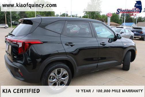 Fusion Black 2024 Kia Seltos LX