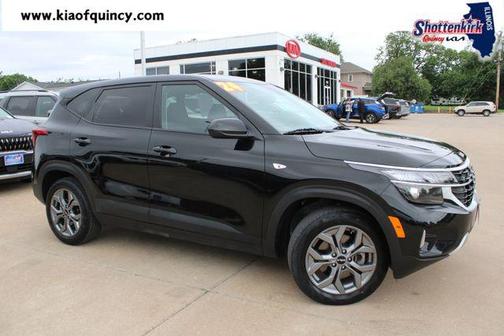 Fusion Black 2024 Kia Seltos LX