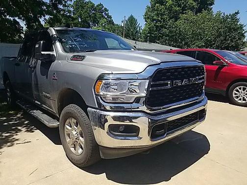 Billet Silver Metallic Clearcoat 2024 RAM 2500 Big Horn Crew Cab 4x4 6'4' Box