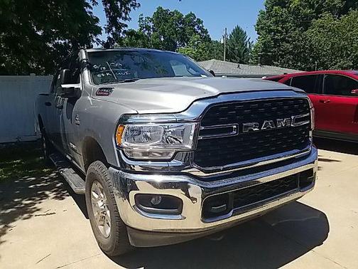 Billet Silver Metallic Clearcoat 2024 RAM 2500 Big Horn Crew Cab 4x4 6'4' Box