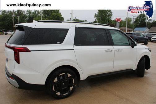 White Pearl 2026 Kia Carnival EX