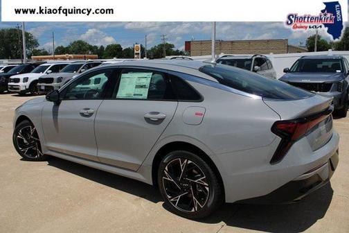 2025 Kia K5 GT-Line