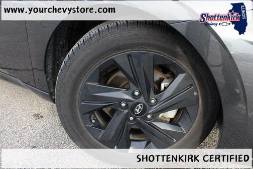 2022 Hyundai ELANTRA SEL