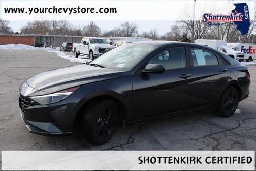 2022 Hyundai ELANTRA SEL