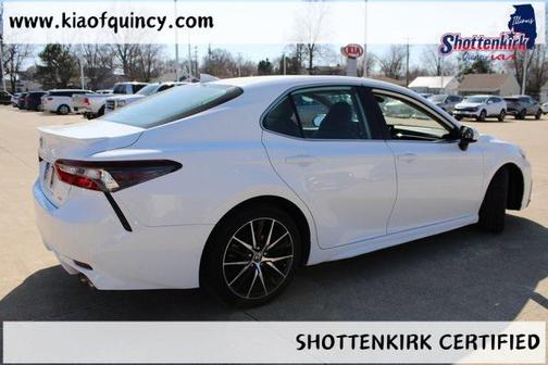 2021 Toyota Camry SE