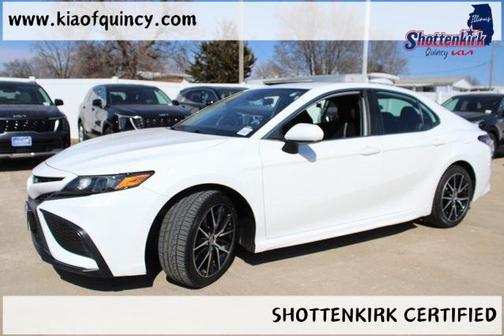 2021 Toyota Camry SE