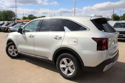 Ivory Silver 2026 Kia Sorento LX