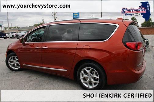 2018 Chrysler Pacifica Touring-L Plus